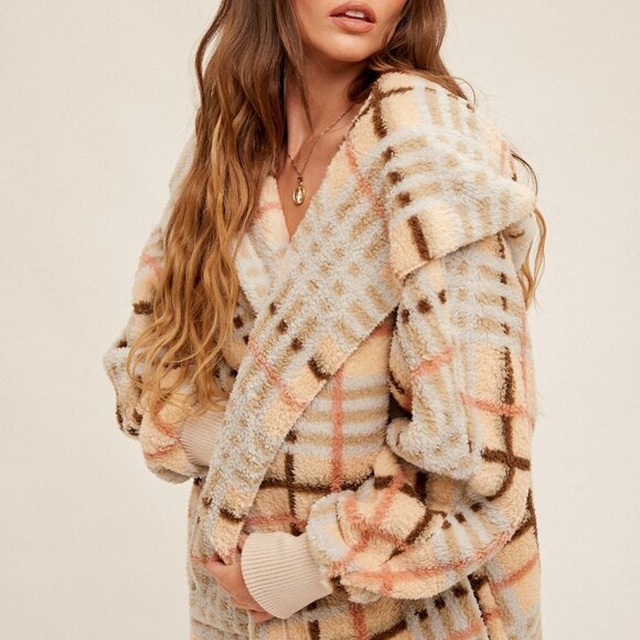 NEW Boutique Hooded Plaid Teddy Jacket Cozy Sherpa Fleece Weekend Furry Soft - Picture 5 of 6